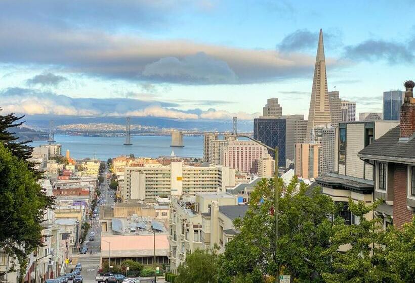 Ith San Francisco Pacific Tradewinds Hostel