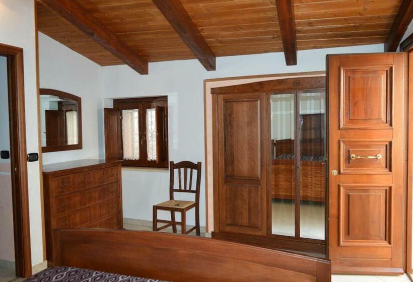 بنسيون La Stella Del Pollino