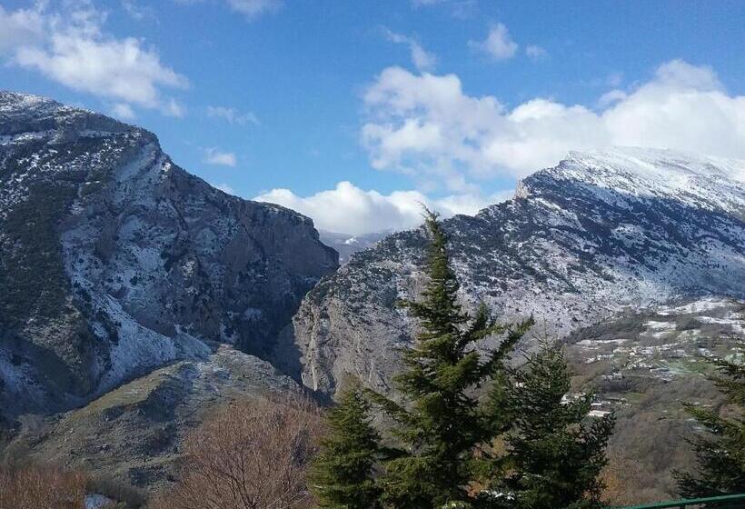 بنسيون La Stella Del Pollino