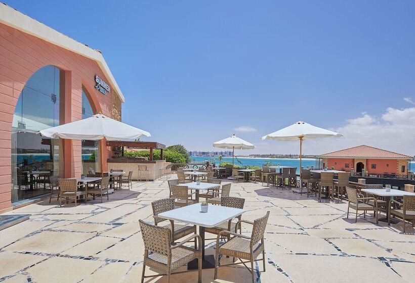 استراحتگاه Golden Ocean Marina