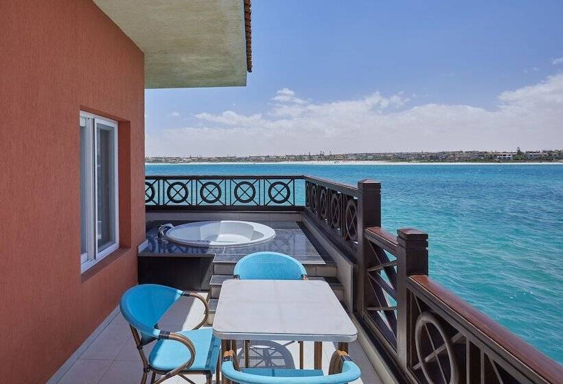 استراحتگاه Golden Ocean Marina