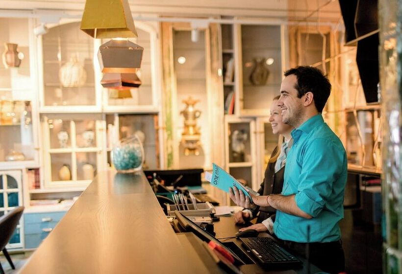 Motel One Amsterdam Waterlooplein