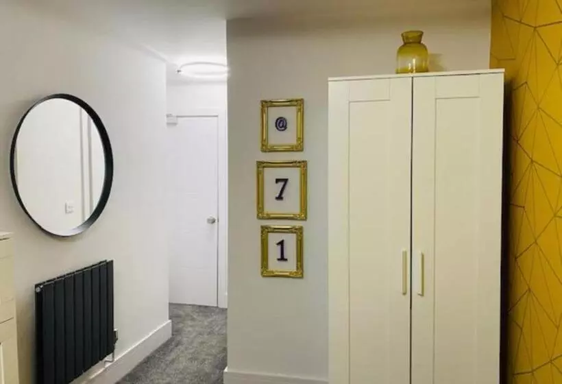 Majatalo Townhouse Plus @ Lower Beth Street Stoke