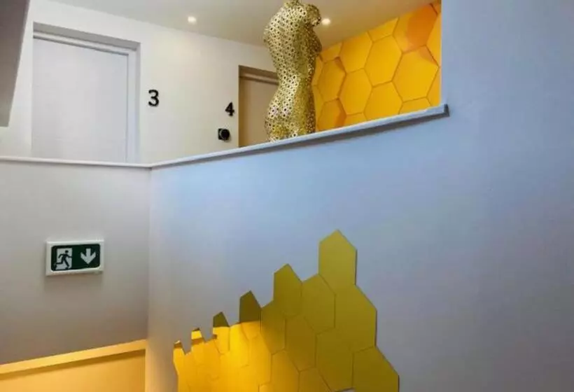 Majatalo Townhouse Plus @ Lower Beth Street Stoke