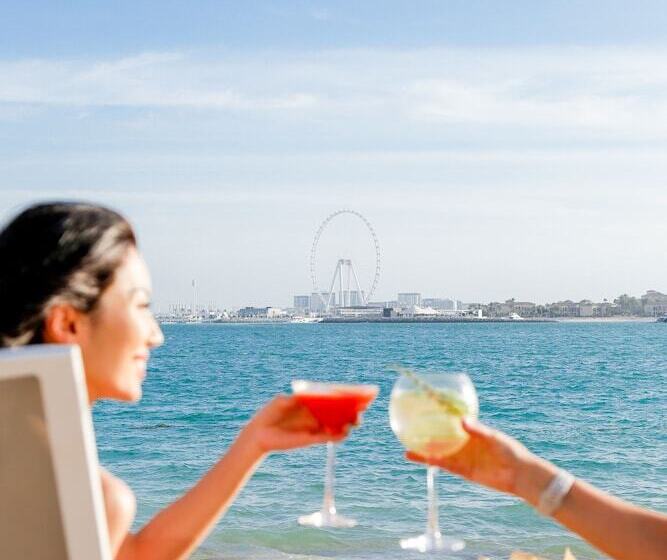 Adagio Premium The Palm