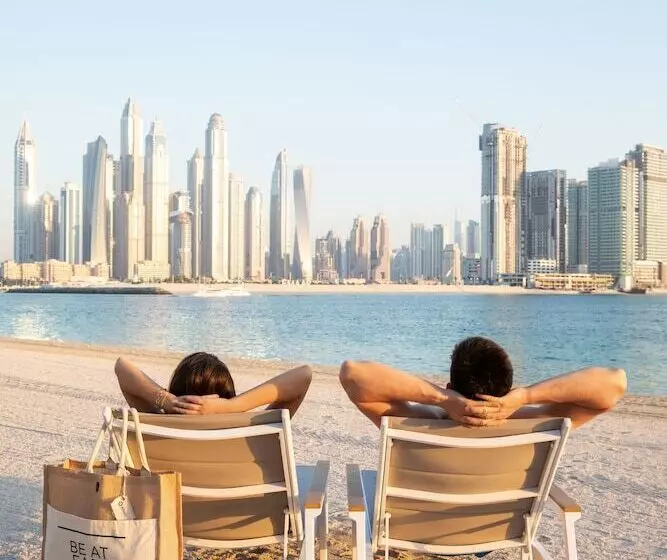 Adagio Premium The Palm