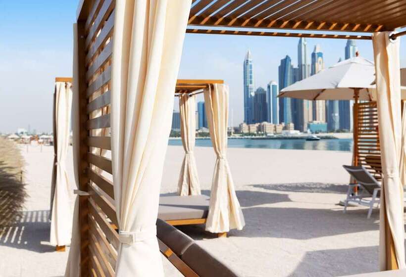 Adagio Premium The Palm