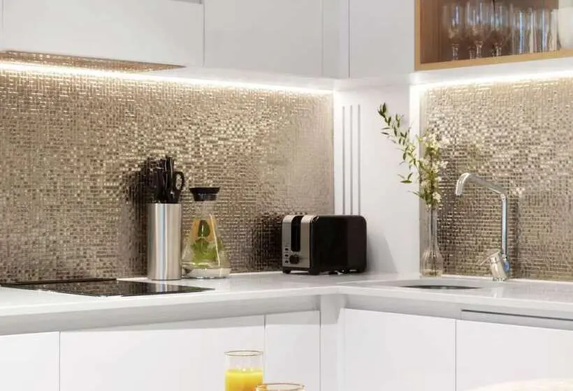 Adagio Premium The Palm
