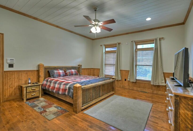 Black Bear River Lodge