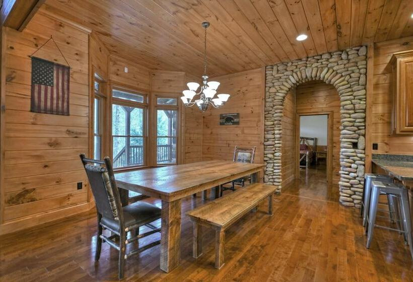 Black Bear River Lodge