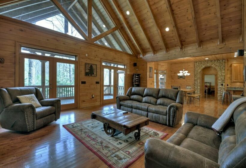 Black Bear River Lodge