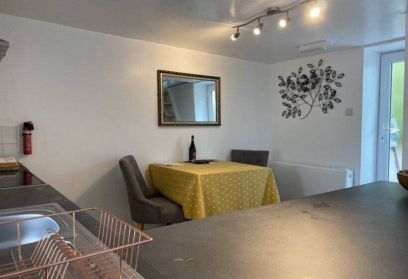 Delightful One Bed Lake District Cottage