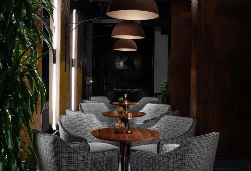 Ac Hotel By Marriott San Antonio Riverwalk