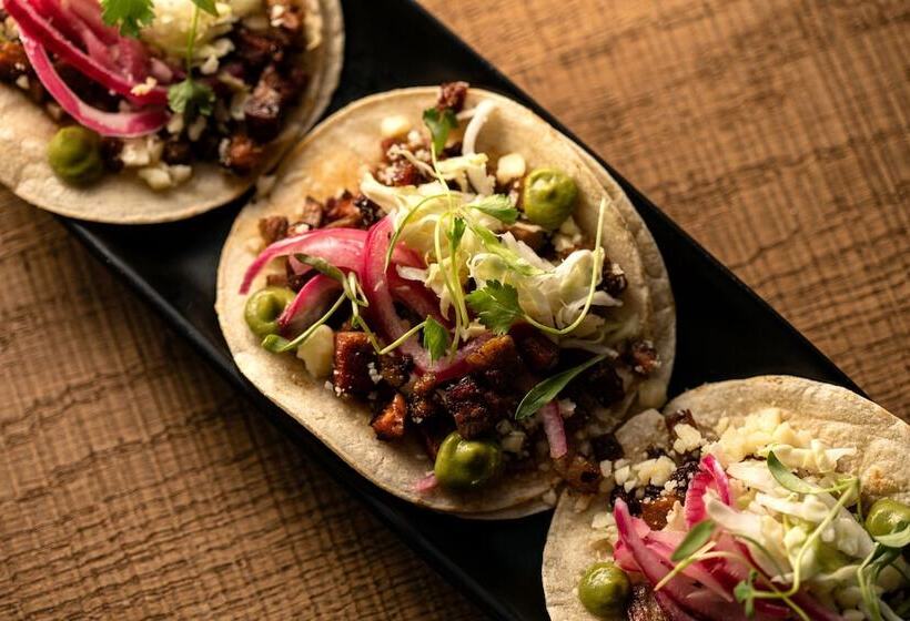 Ac Hotel By Marriott San Antonio Riverwalk