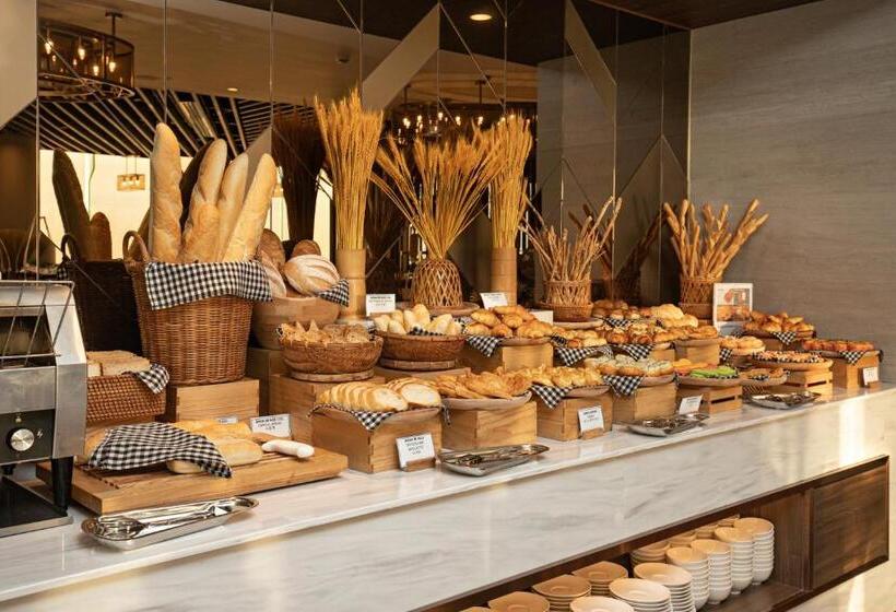 Radisson Hotel Danang