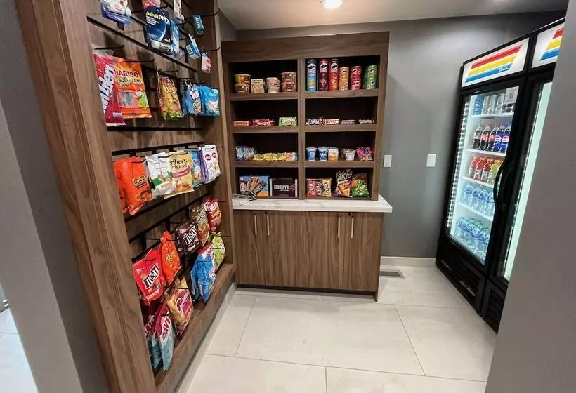 Hotelli La Quinta Inn & Suites By Wyndham Yakima Downtown