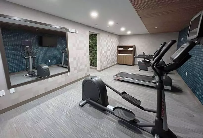 Hotelli La Quinta Inn & Suites By Wyndham Yakima Downtown