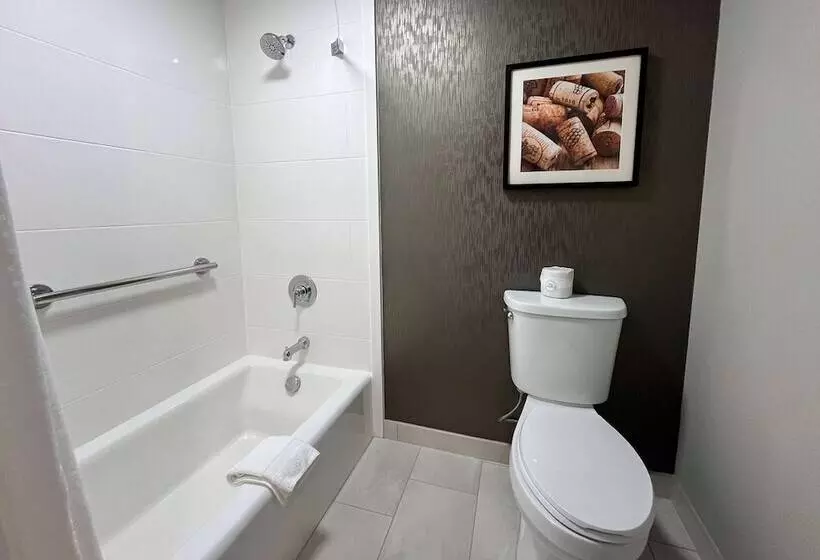 Hotelli La Quinta Inn & Suites By Wyndham Yakima Downtown