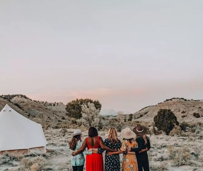 ホテル Wander Camp Bryce Canyon   Escalante