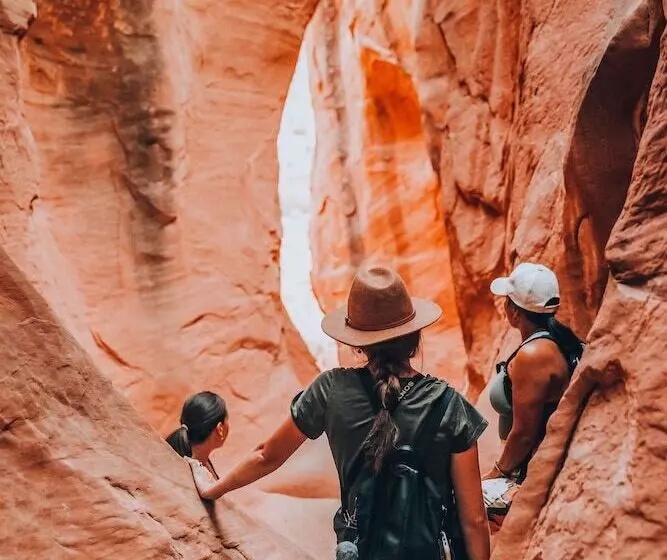 ホテル Wander Camp Bryce Canyon   Escalante