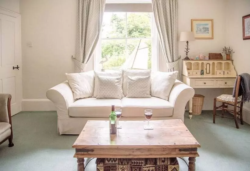 Manor Lodge, Walberswick