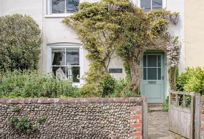 Manor Lodge, Walberswick