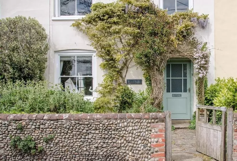 Manor Lodge, Walberswick