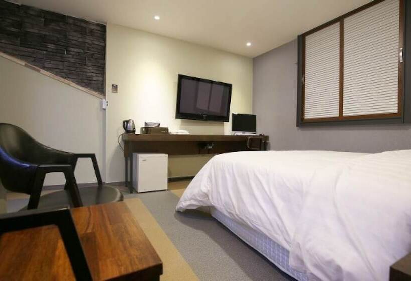 Motel Cheongju Hotel 7