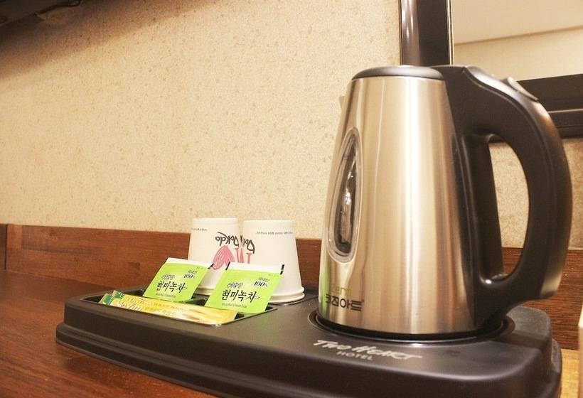 모텔 Daegu Dongdaegu Station Hotel Two Heart