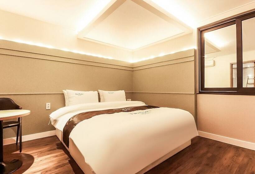 모텔 Daegu Dongdaegu Station Hotel Two Heart