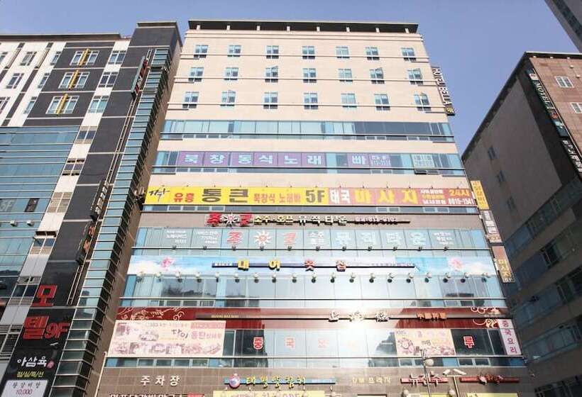 Motelli Dongtan Hotel Bella