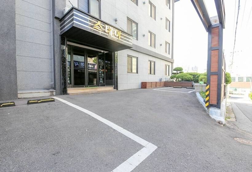 מוטל Gunsan Hotel Stay