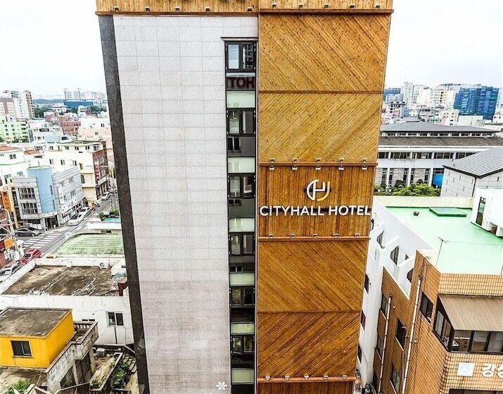 فندق على الطريق Jeju City Hall