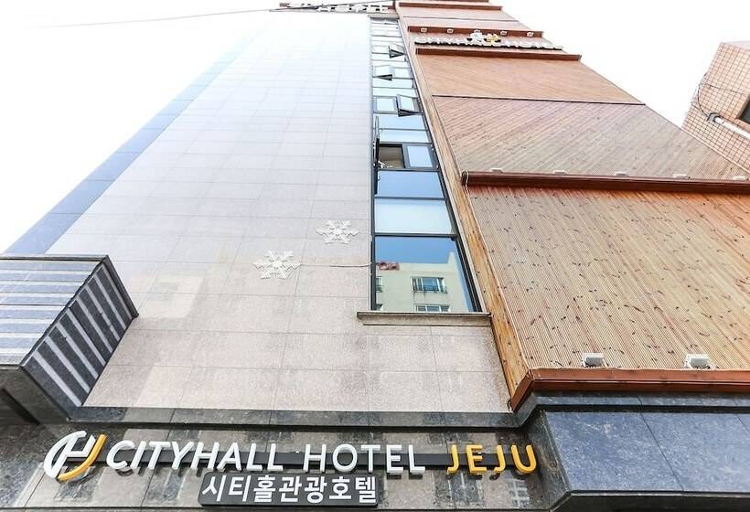 فندق على الطريق Jeju City Hall