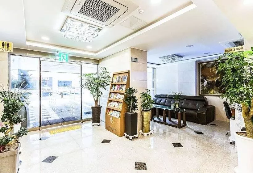 Motelli Jeju City Hall