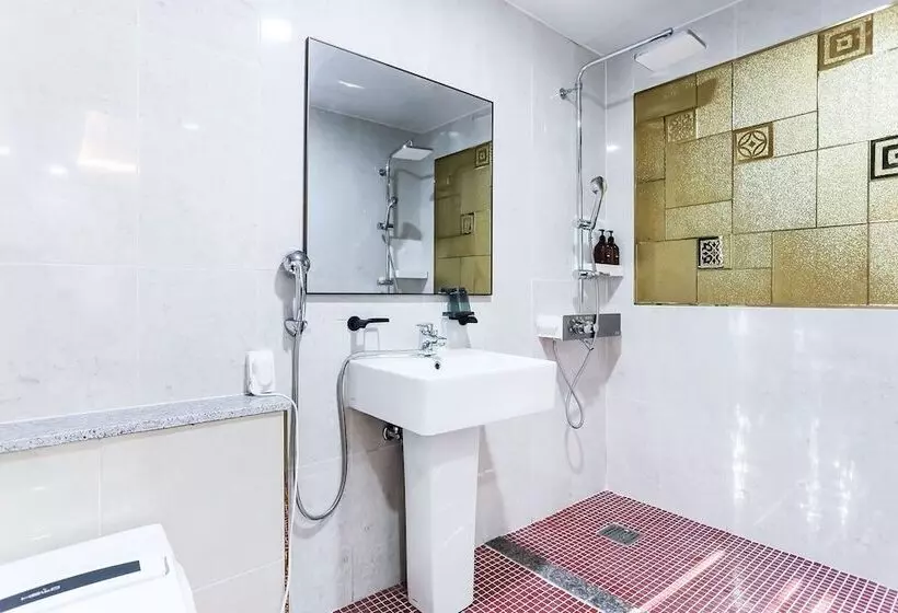 Motelli Jeju City Hall