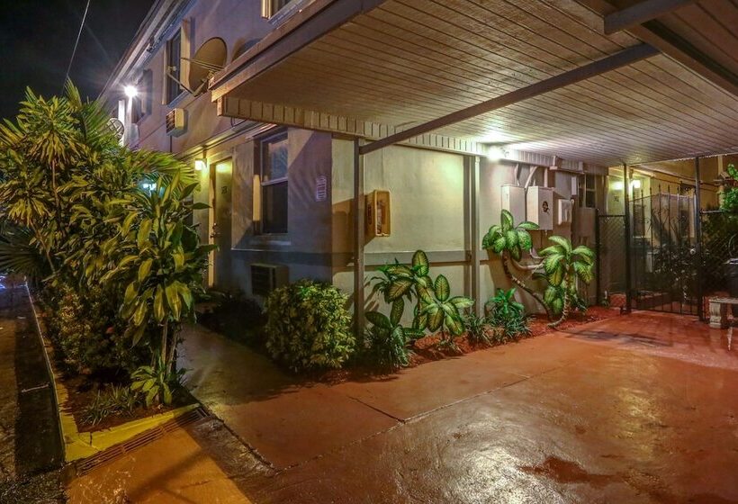 فندق على الطريق Richard S