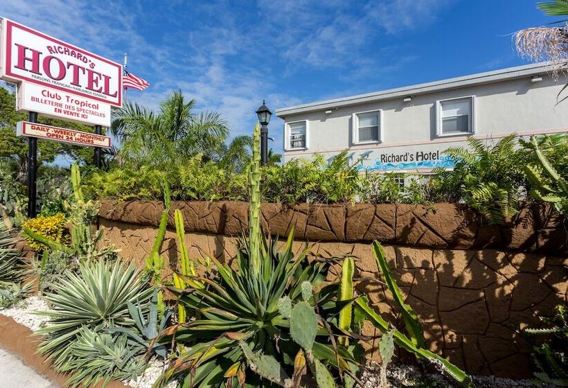 فندق على الطريق Richard S