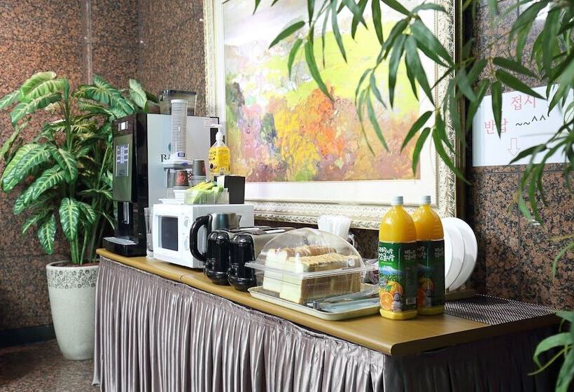 Motelli Suncheon Nobless