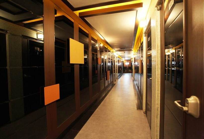 فندق على الطريق Uijeongbu J