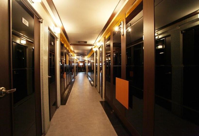 فندق على الطريق Uijeongbu J