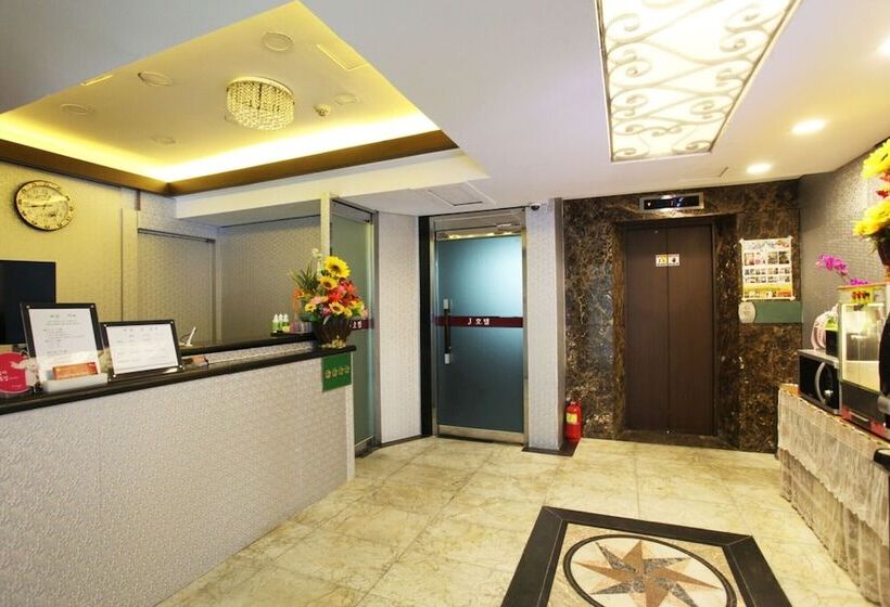 فندق على الطريق Uijeongbu J