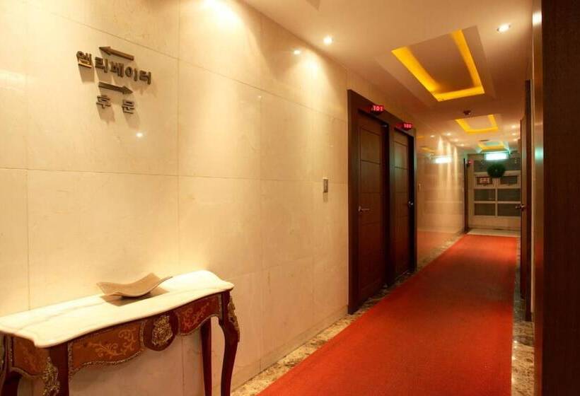 모텔 Yeongdeungpo Sinyeong