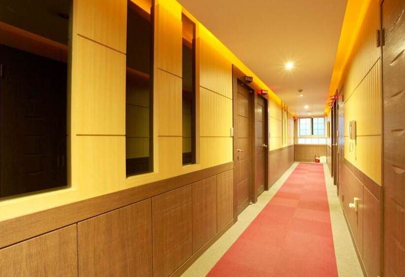 모텔 Yeongdeungpo Sinyeong