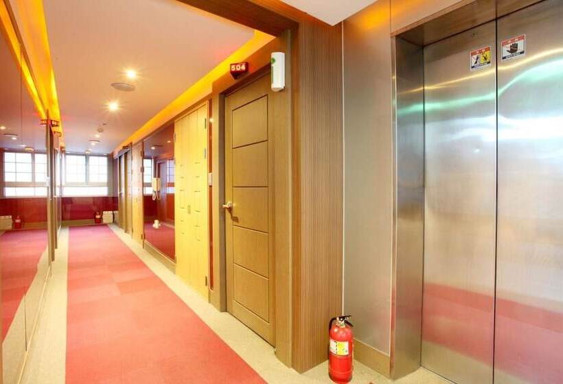 모텔 Yeongdeungpo Sinyeong