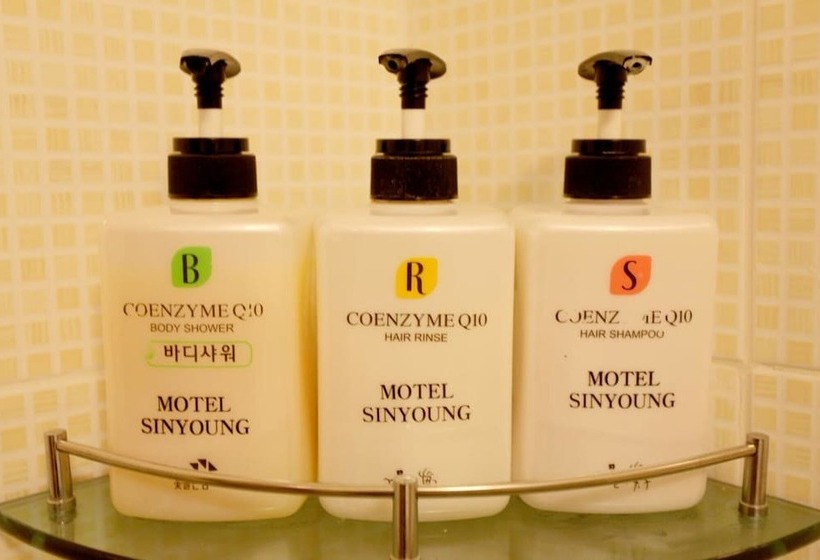 모텔 Yeongdeungpo Sinyeong