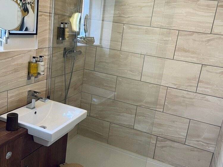 Пансион The Riverside Rooms