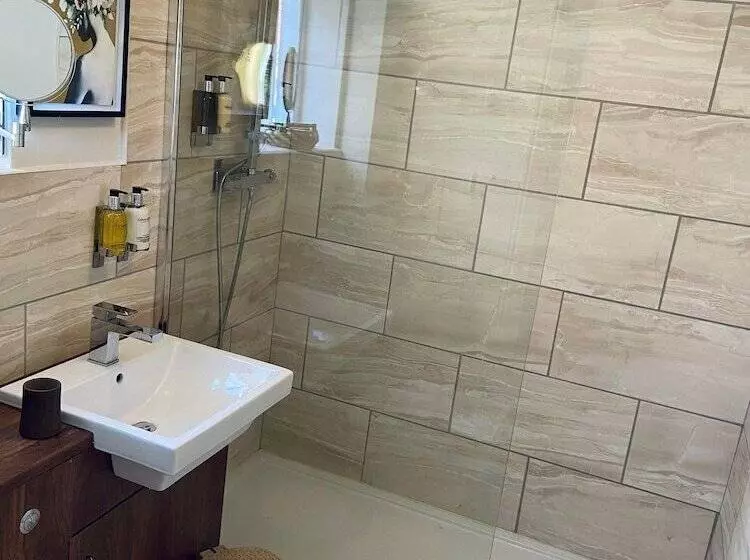 Pension The Riverside Rooms