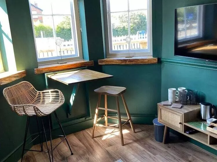 Pension The Riverside Rooms