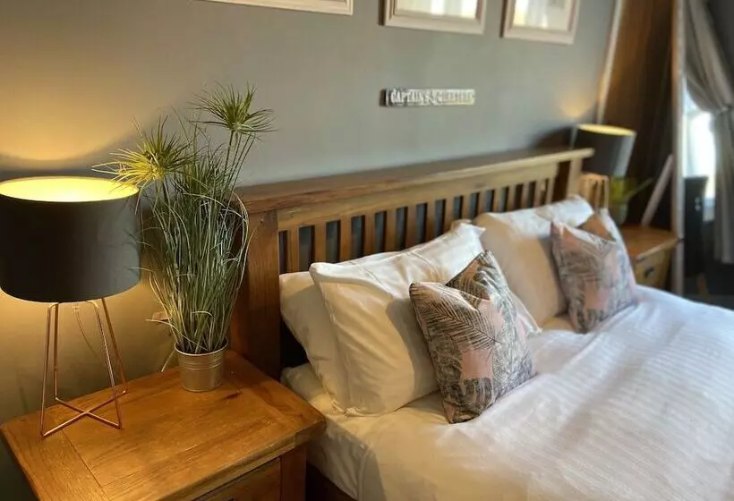 Pension The Riverside Rooms